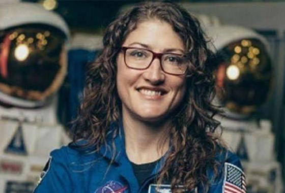 قضت أطول وقت في الفضاء الخارجي.. رائدة فضاء تدخل التاريخ! صورة رقم 14