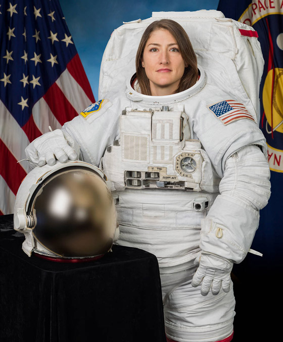 قضت أطول وقت في الفضاء الخارجي.. رائدة فضاء تدخل التاريخ! صورة رقم 1