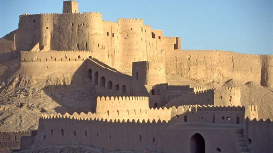 أبرز المواقع الأثرية والثقافية الإيرانية التي قد تكون هدفا لتهديدات ترامب صورة رقم 5