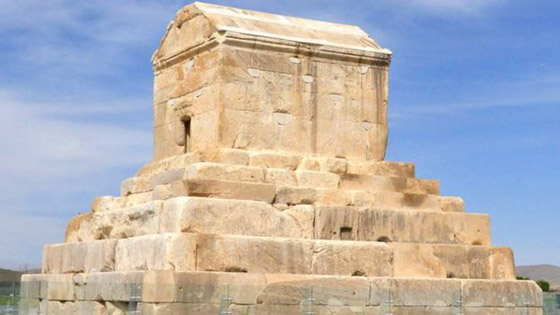 أبرز المواقع الأثرية والثقافية الإيرانية التي قد تكون هدفا لتهديدات ترامب صورة رقم 6