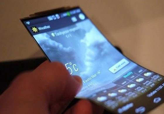 سامسونغ تخطط لطرح هاتف قابل للطي بسعر 