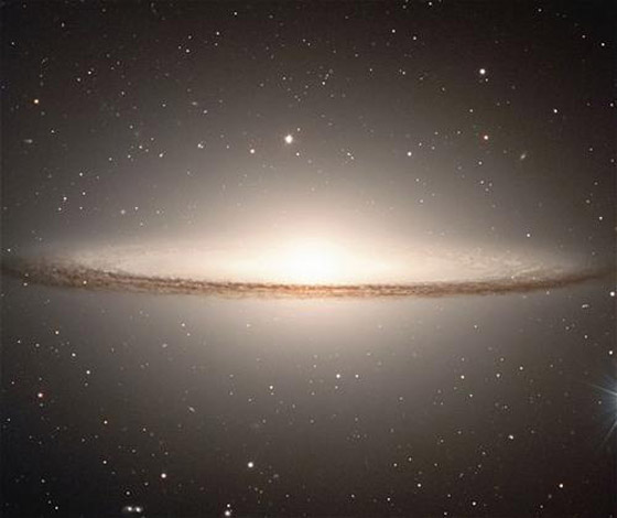 ما هي السنة الضوئية وتاريخها؟ كم تبلغ وكيف يتم قياسها؟ صورة رقم 5