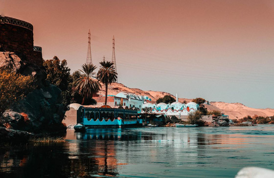 بيوت النوبة بقرية غرب سهيل بمصر.. منازل ملونة بكل ألوان قوس القزح صورة رقم 12