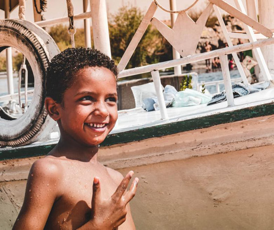 بيوت النوبة بقرية غرب سهيل بمصر.. منازل ملونة بكل ألوان قوس القزح صورة رقم 9