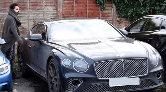 من (الكامري) إلى (البنتلي) هذا هو أسطول سيارات محمد صلاح الفاخرة صورة رقم 1