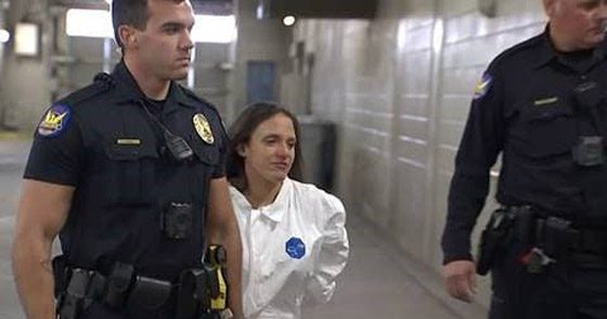 حادثة صادمة.. قتلت أطفالها الـ3 وهي تغني ثم اعترفت صورة رقم 3