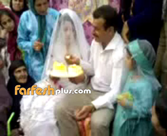 5 فيديوهات صادمة: حين تداعب العروس عريسها في حفل الزفاف فيصفعها! صورة رقم 7