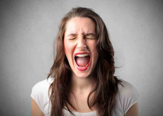 الضحك بدون سبب ليس دائما قلة أدب: اليكم أنواع الضحك ومعانيه المختلفة. صورة رقم 3