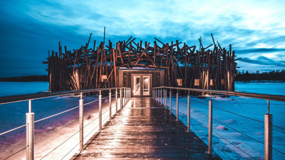 بالصور: افتتاح فندق عائم فاخر جديد يطفو على سطح المياه في السويد صورة رقم 1