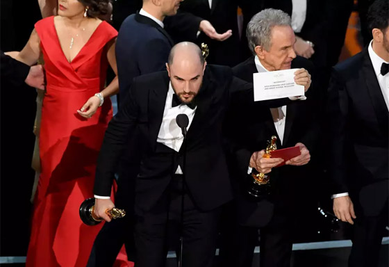 أغرب مواقف الأوسكار على مدار التاريخ صورة رقم 7