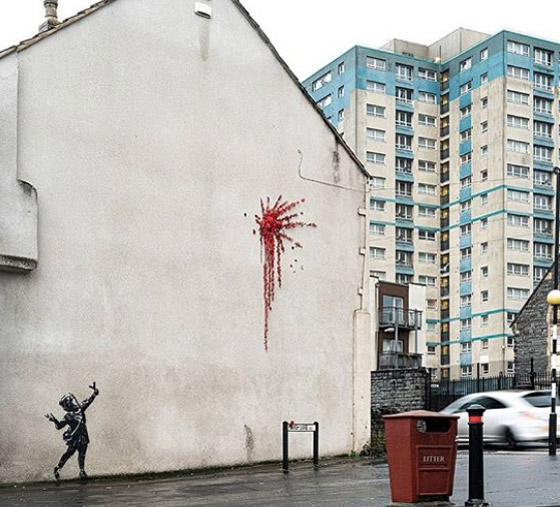 رصاصة من الزهور.. (غرافيتي) بانكسي الجديدة بمناسبة عيد الحب صورة رقم 2