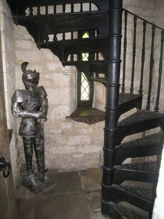 لعشاق الهدوء والخصوصية.. قلعة إنكليزية تاريخية للإيجار مقابل 13 جنيهاً إسترلينياً صورة رقم 7