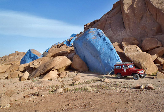فعل الطبيعة أم الإنسان.. ما حقيقة الصحراء الزرقاء بسيناء مصر؟ صور صورة رقم 5