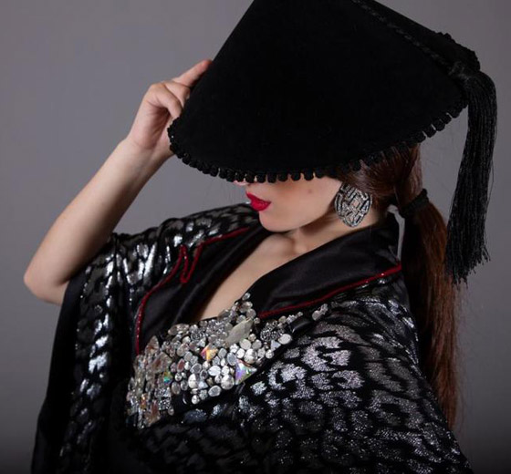 سميرة ومريم مصممتان صديقتان تتشاركان من أجل الموضة والتراث المغربي صورة رقم 6 سميرة ومريم مصممتان صديقتان تتشاركان من أجل الموضة والتراث المغربي صورة رقم 6