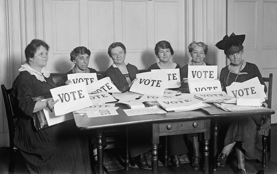 10 أشياء عادية كانت النساء ممنوعات منها قبل 100 عام صورة رقم 3