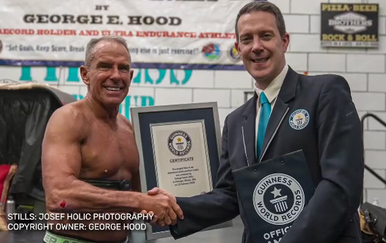 جندي أمريكي سابق يسجل رقما قياسيا بالثبات بكوعه لمدة 8 ساعات! صورة رقم 21