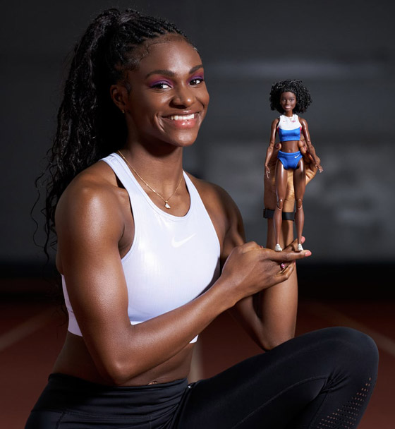 بالصور: شركة باربي تطلق دمية جديدة بشكل أسرع امرأة في بريطانيا صورة رقم 11