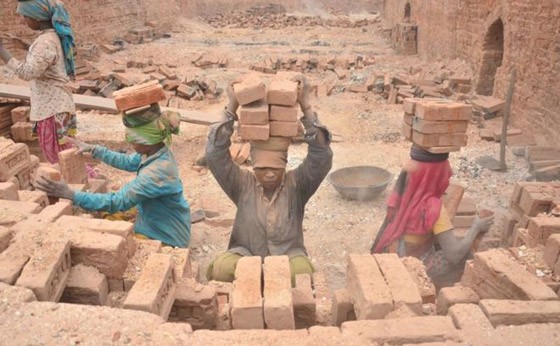 بالصور: فعاليات ومسيرات حول العالم بمناسبة اليوم العالمي للمرأة صورة رقم 2 بالصور: فعاليات ومسيرات حول العالم بمناسبة اليوم العالمي للمرأة صورة رقم 2
