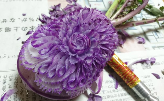 بالصور: طباخ ياباني محترف ينحت من الطعام قطع فنية خيالية صورة رقم 7