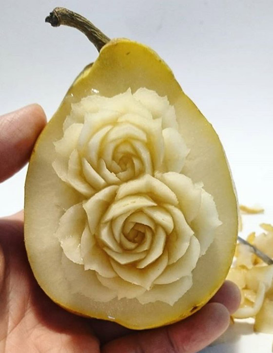 بالصور: طباخ ياباني محترف ينحت من الطعام قطع فنية خيالية صورة رقم 10