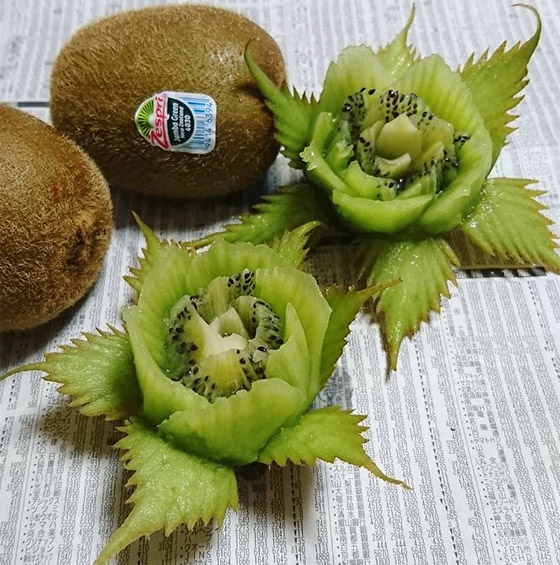 بالصور: طباخ ياباني محترف ينحت من الطعام قطع فنية خيالية صورة رقم 20