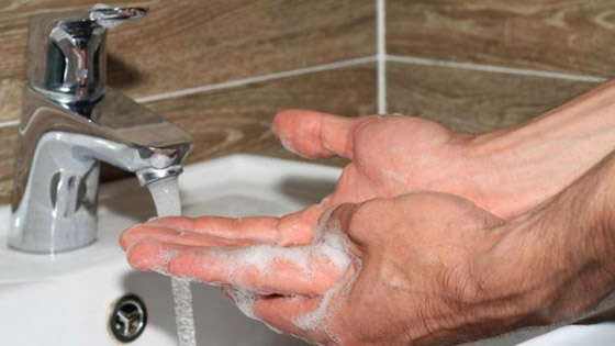 من حياة اللهو وملاحقة الفتيات إلى عبقري في الهندسة والرياضيات صورة رقم 3