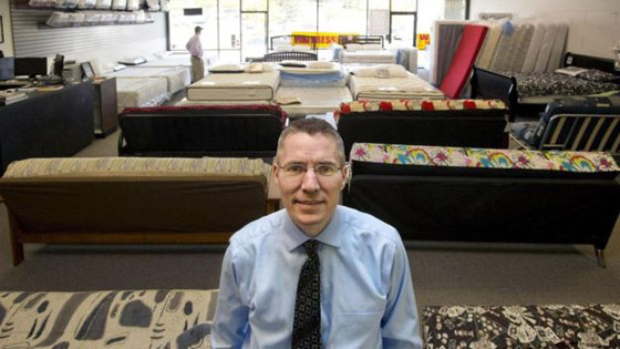 من حياة اللهو وملاحقة الفتيات إلى عبقري في الهندسة والرياضيات صورة رقم 5