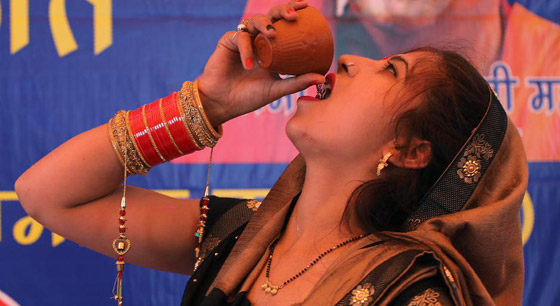 5 خرافات هنديه عن علاج فيروس كورونا صورة رقم 2