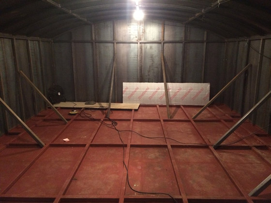 فيديو وصور.. بريطاني يتحصن من كورونا في مكان لا يخطر على بال! صورة رقم 17