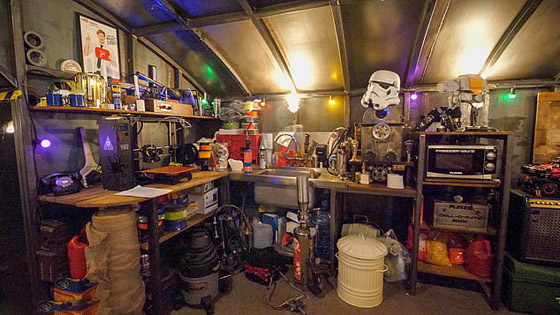 فيديو وصور.. بريطاني يتحصن من كورونا في مكان لا يخطر على بال! صورة رقم 28