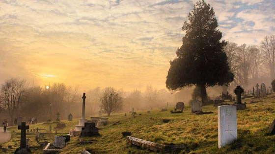 بلدة فرنسية تمنع الوفاة على أرضها في نهاية الأسبوع! صورة رقم 1