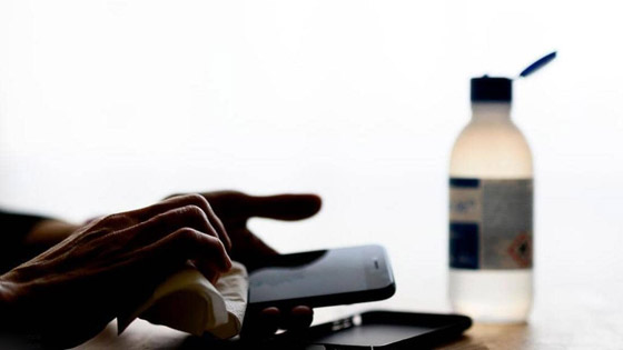 فيروس كورونا والهاتف الذكي: كيف تعقم جهازك دون إتلافه؟ صورة رقم 3