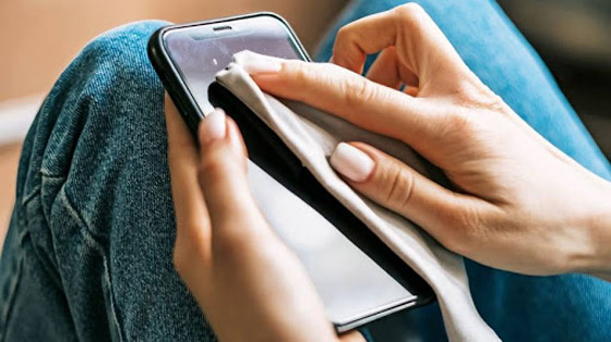 فيروس كورونا والهاتف الذكي: كيف تعقم جهازك دون إتلافه؟ صورة رقم 1
