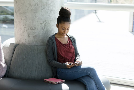 صورة رقم 3 - رغم كونها بارعة في المراسلة.. أبراج خجولة في المقابلات الشخصية صورة رقم 3 - رغم كونها بارعة في المراسلة.. أبراج خجولة في المقابلات الشخصية