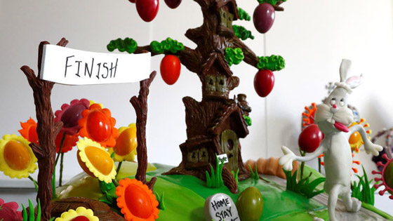 بالصور: هذا ما فعله صانعو الشوكولاتة لحث الناس على البقاء بالمنزل صورة رقم 2