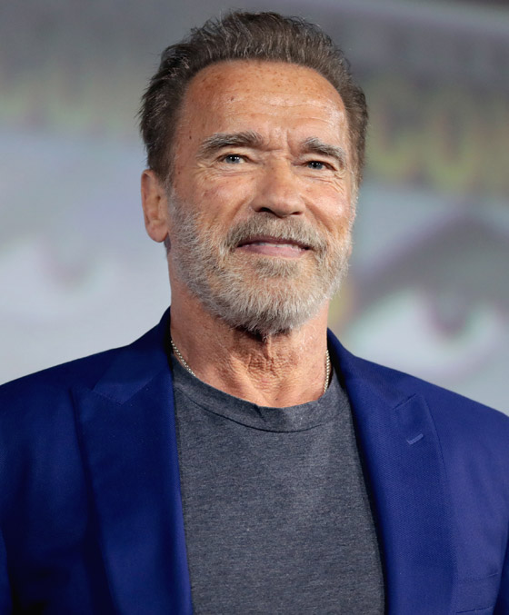 تعرفوا إلى 10 من أغرب الشخصيات السياسية والقادة والزعماء في العالم صورة رقم 4 تعرفوا إلى 10 من أغرب الشخصيات السياسية والقادة والزعماء في العالم صورة رقم 4