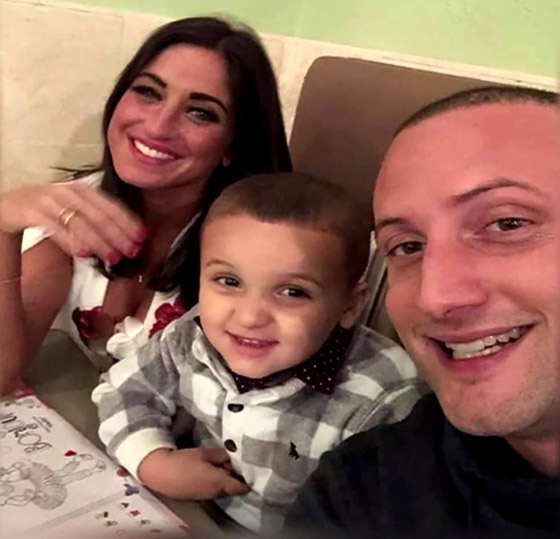 وباء كورونا وخطأ طبي كارثي قتلا الممرضة الأمريكية الشابة! صور صورة رقم 6 وباء كورونا وخطأ طبي كارثي قتلا الممرضة الأمريكية الشابة! صور صورة رقم 6