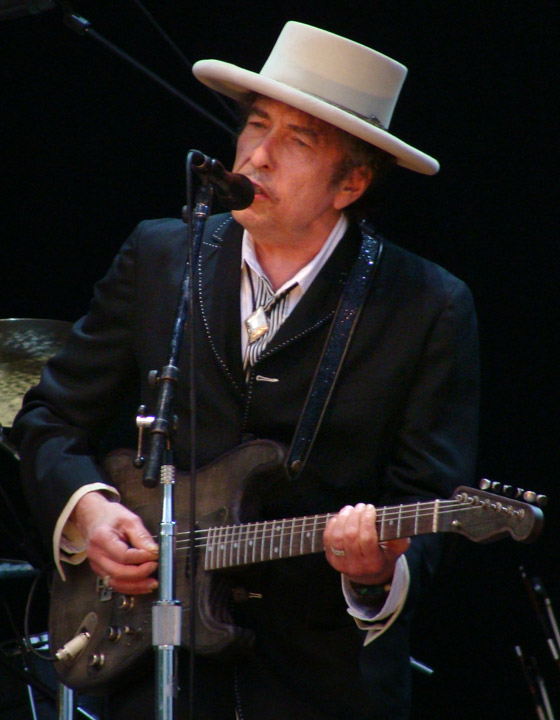 صور: 2.2 مليون دولار ثمنا لكلمات أغنية على ورقة!! من كتبها؟ صورة رقم 7