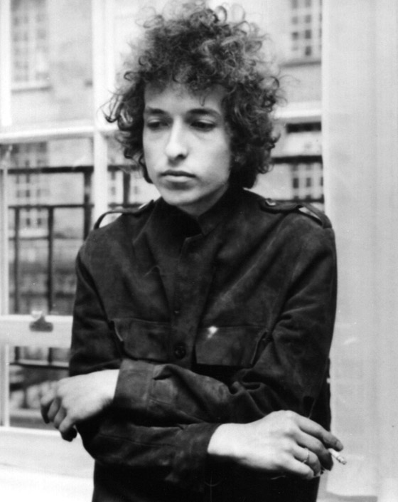 صور: 2.2 مليون دولار ثمنا لكلمات أغنية على ورقة!! من كتبها؟ صورة رقم 10