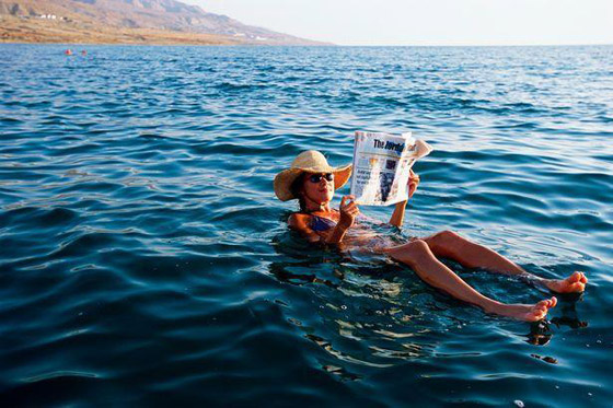 بالصور: تعرفوا إلى 12 من أجمل البحيرات الرائعة والخلابة حول العالم صورة رقم 6