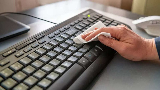 هكذا يمكنك تنظيف لوحة مفاتيح الحاسوب بشكل صحيح صورة رقم 1