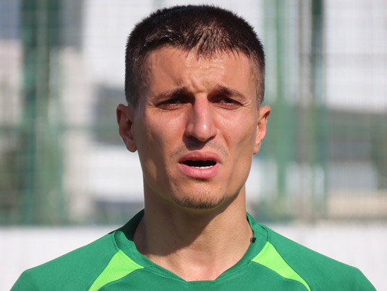 كتم أنفاسه 15 دقيقة.. لاعب كرة قدم تركي يقتل طفله بيديه! صورة رقم 1 كتم أنفاسه 15 دقيقة.. لاعب كرة قدم تركي يقتل طفله بيديه! صورة رقم 1