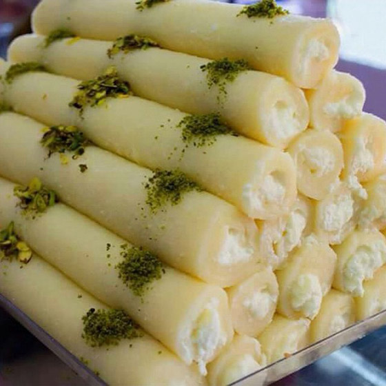 فيديو توب شيف أسيل شريف صفدي يكشف سر إعداد (حلاوة الجبن) الشهية في رمضان صورة رقم 13