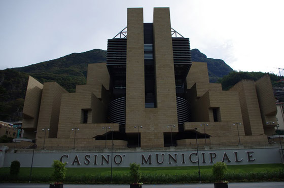 تعرف على البلدة الإيطالية المحاطة بأراض سويسرية من جميع الجهات صورة رقم 2