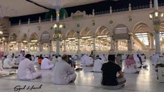 بالصور.. المسجد النبوي يستقبل المصلين 