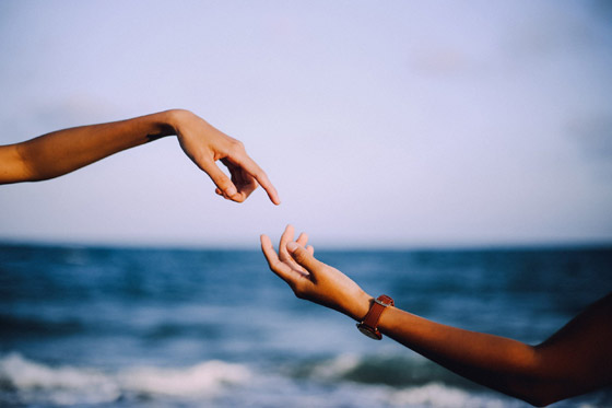 مرحة أم خجولة.. هكذا تتصرفين مع شريكك وفقًا لبرجك صورة رقم 2