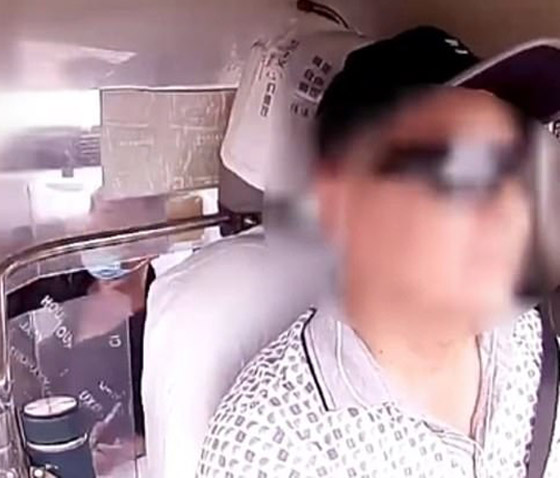 حاول الانتحار لينقذ الآخرين من فيروس كورونا.. ثم وقعت المفاجأة! صورة رقم 3 حاول الانتحار لينقذ الآخرين من فيروس كورونا.. ثم وقعت المفاجأة! صورة رقم 3
