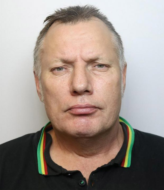 لص بريطاني يطلب المساعدة من الشرطة خلال سرقة منزل! صورة رقم 2