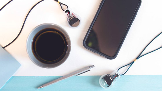 ناسا تصمم قلادة تذكرك بعدم لمس وجهك لحمايتك من كورونا.. فيديو صورة رقم 12