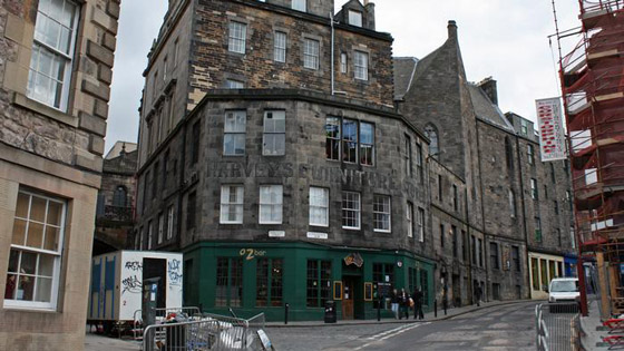 عوالم سحرية: إليكم جولة في أهم وأشهر مواقع تصوير هاري بوتر الساحر صورة رقم 1